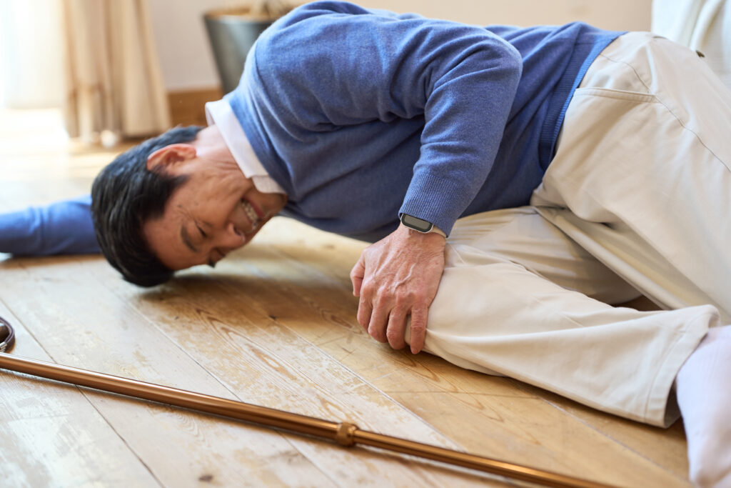 高齢になるとなぜ転倒しやすくなってしまう？